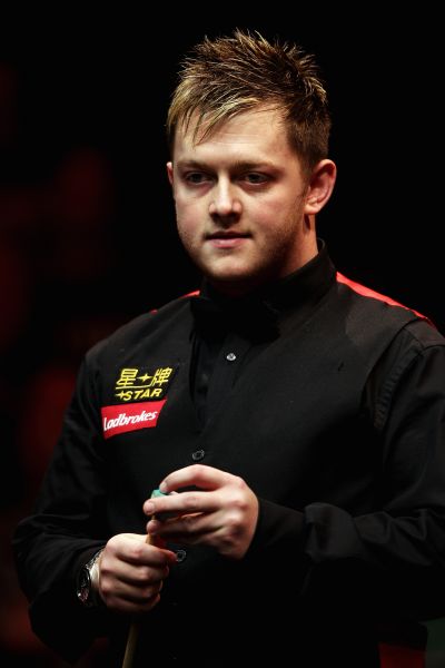 中场来到英 中场来到英