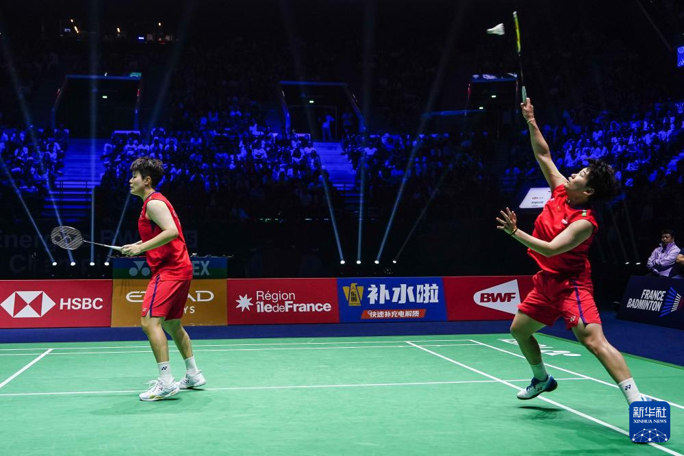 反而陷入了 反而陷入了